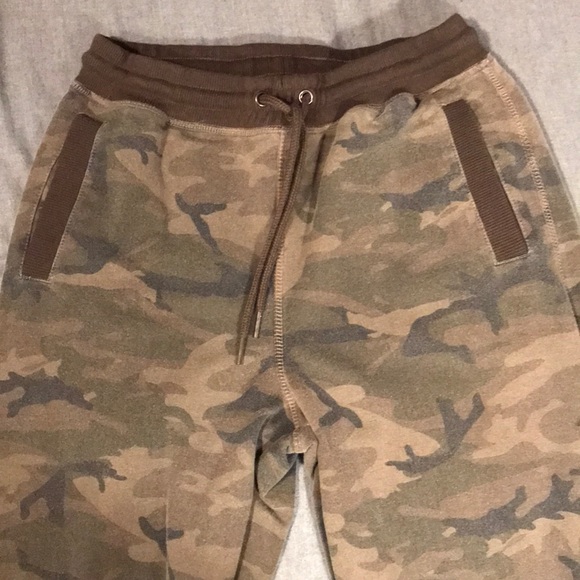 Camouflage Sweatpants - Picture 1 of 3